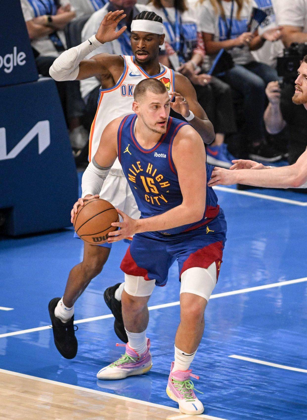 首先